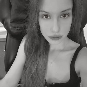 Meet your Posher, Alexandra